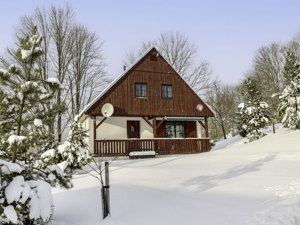 Holiday Hill 67
