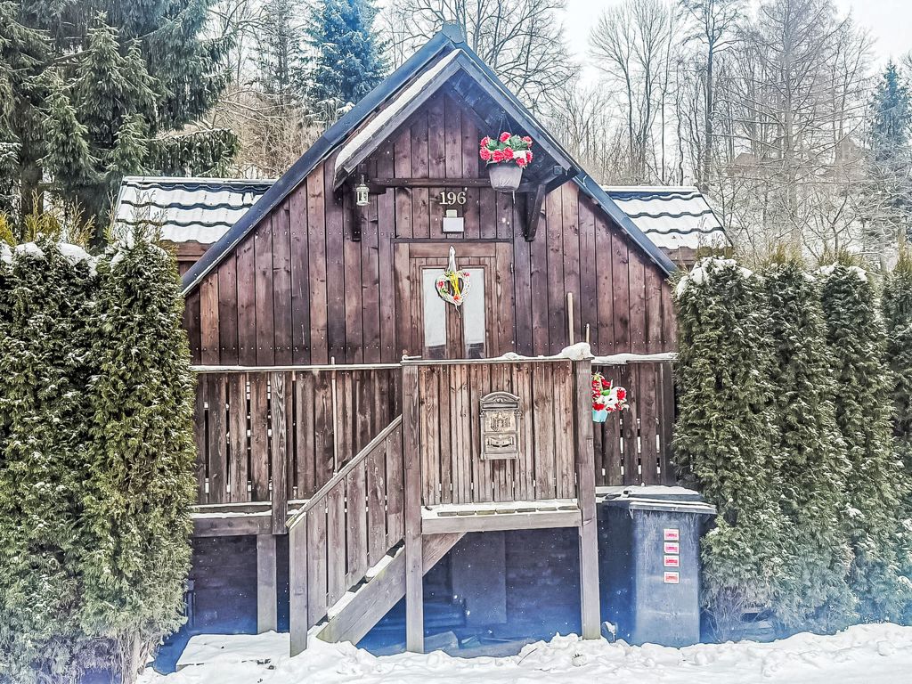 Roubenka u potoka