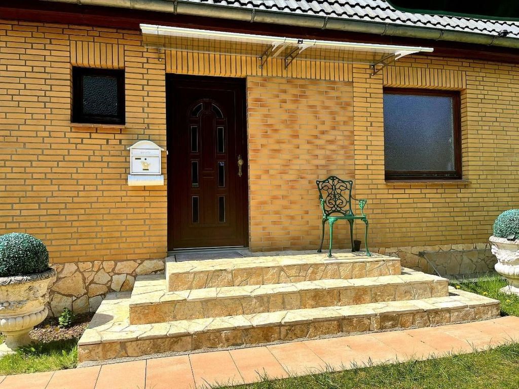Appartement mit Garten, Grill und Terrasse