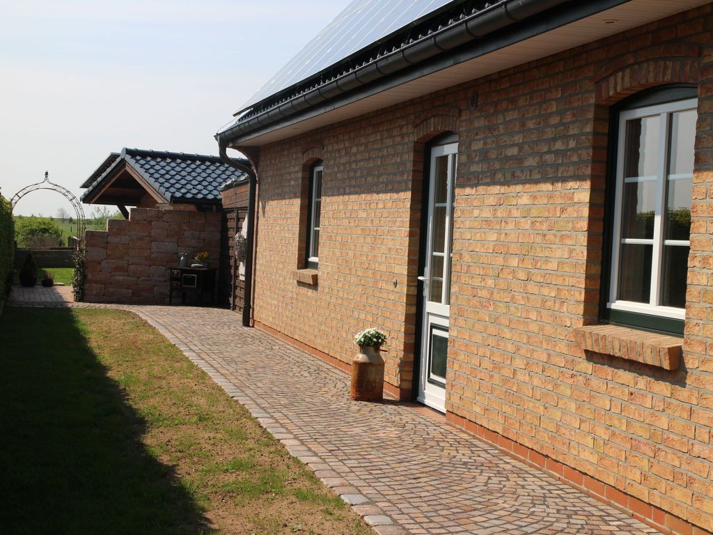 Appartement mit eigenem Garten und Terrasse