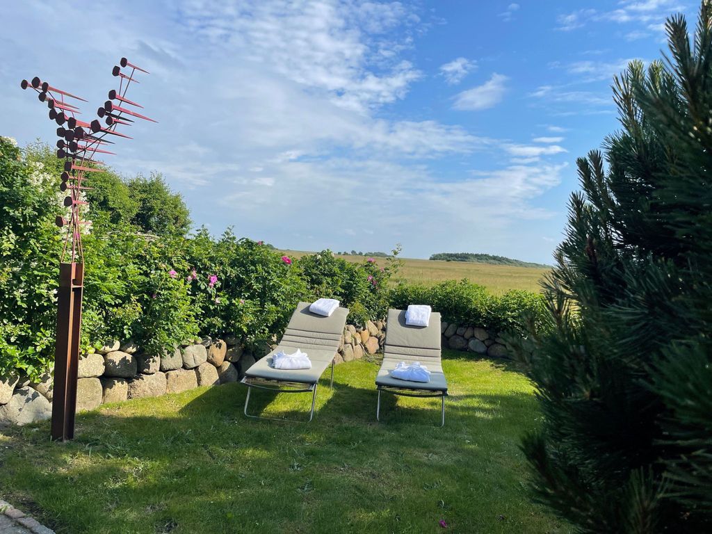 Wünderschöner Hausteil mit Garten