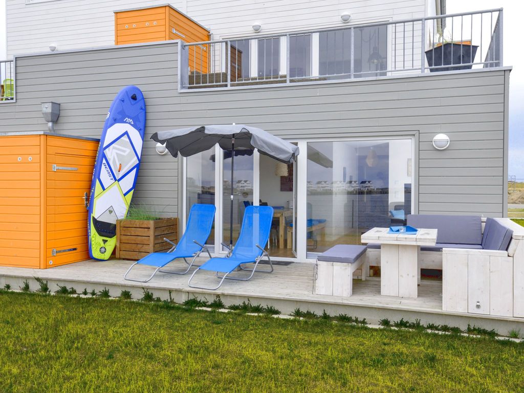 Marina Lodge