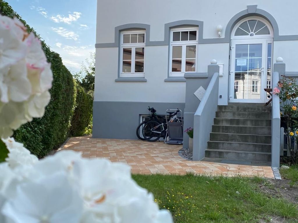 Freundlich eingerichtete Wohnung mit Meerblick
