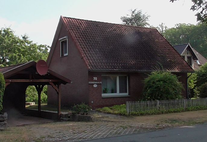 mit überdachter Terrasse und Carport – Foto 5