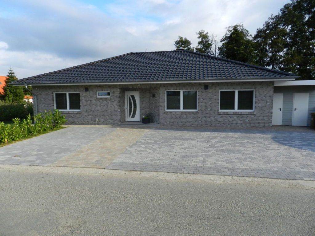 Gesamte Wohnung in Burhave mit Eigener Terrasse