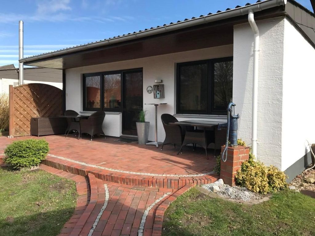 E13 Ferienhaus mit Garten, Terrasse und Deichbli