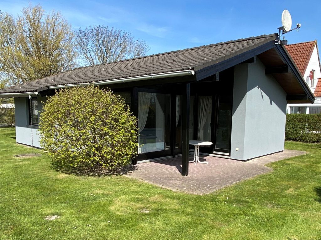 E15 Freistehendes Haus am Eckwarderhörner Deich