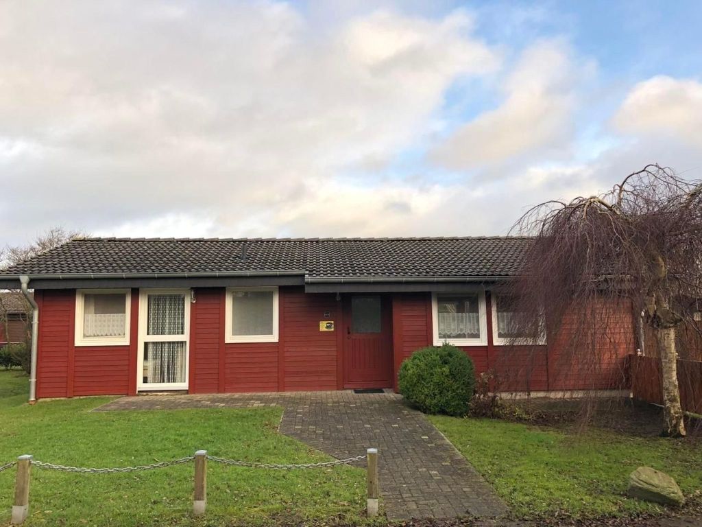 D15 Holzhaus im Feriendorf Eckwarderhörne