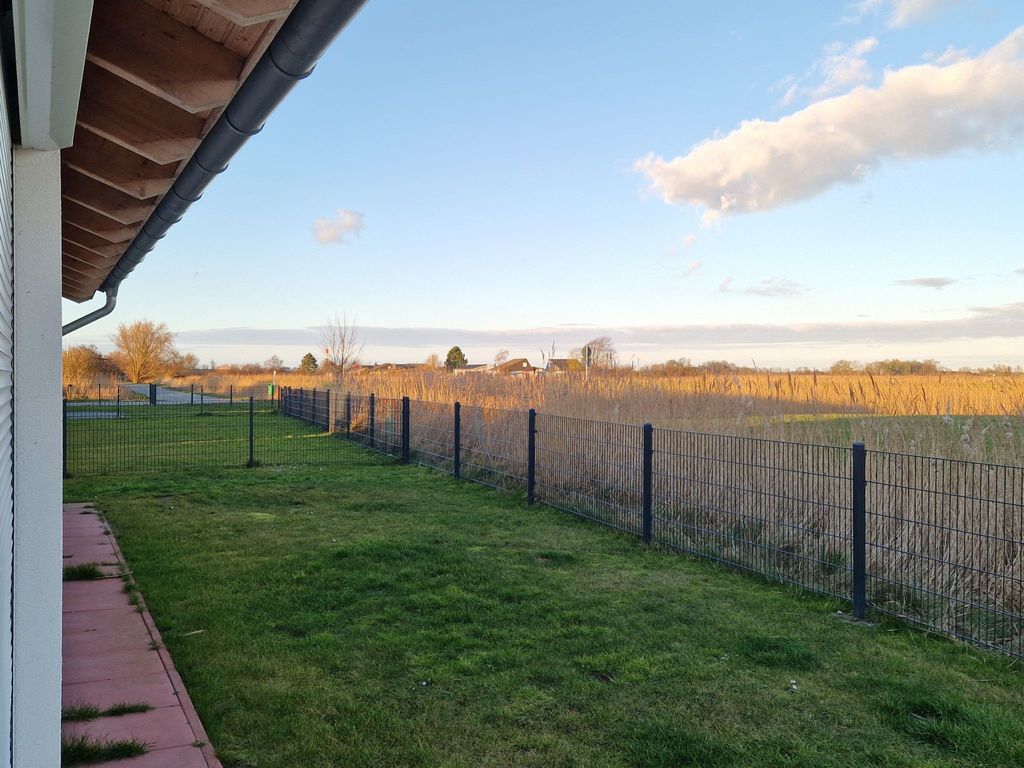 G9 eingezäuntes Haus in Randlage mit Weitblick