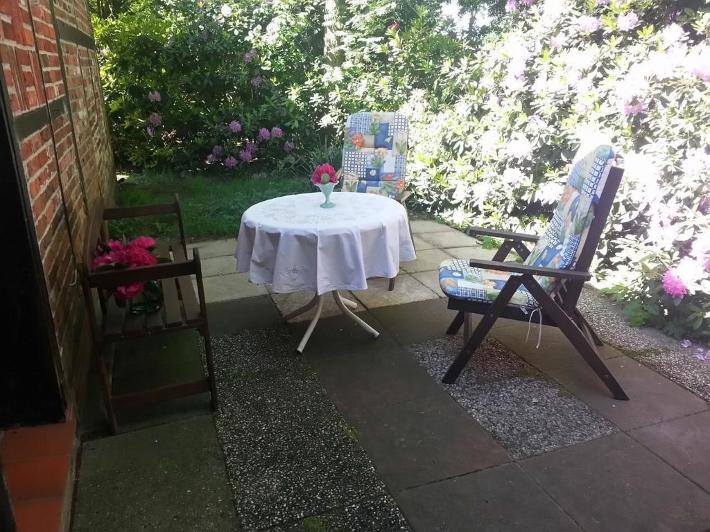 Große Ferienwohnung mit Garten, Grill und Terrasse