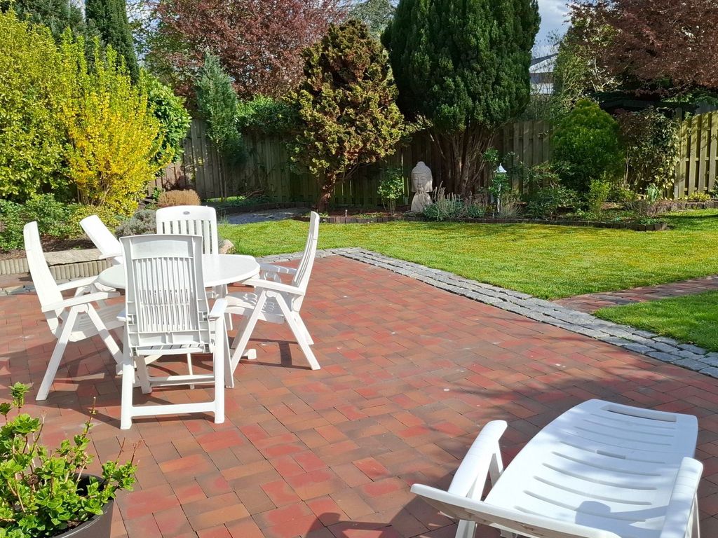 Private Ferienwohnung in Nordenham mit großem Garten