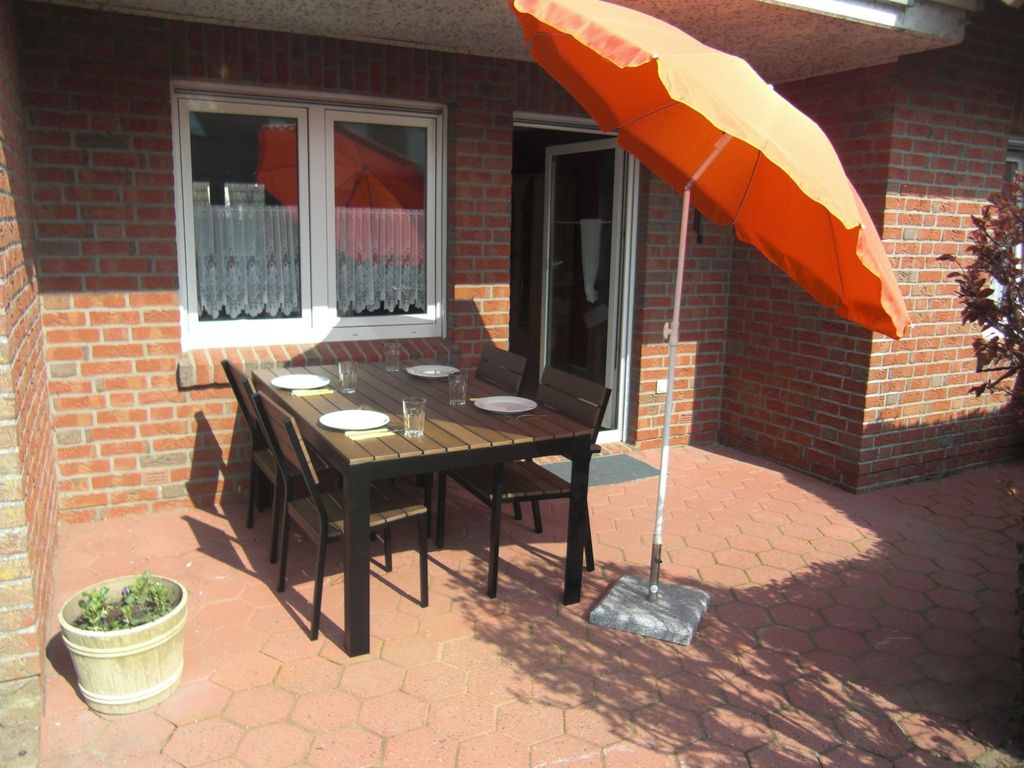 Sonnige Ferienwohnung mit großem Garten