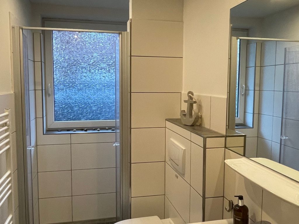 Helle Erdgeschosswohnung mit sonniger Terrasse