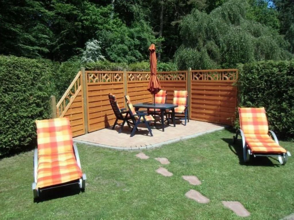 mit Terrasse