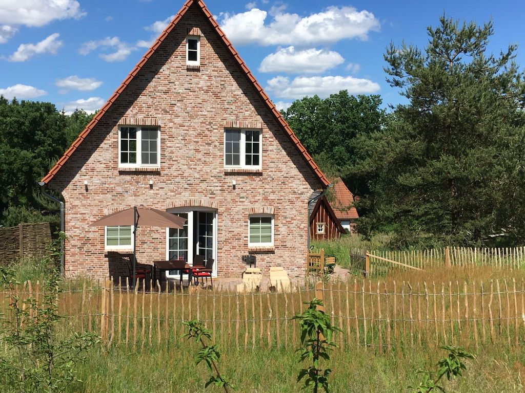 Haus Hartriegel im Bispinger Heidezauber