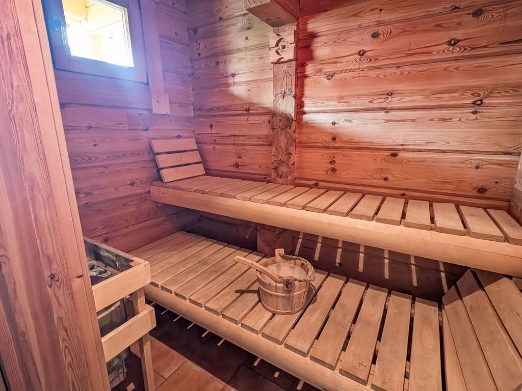 Gemütliches Blockhaus in Waldrandlage mit Sauna