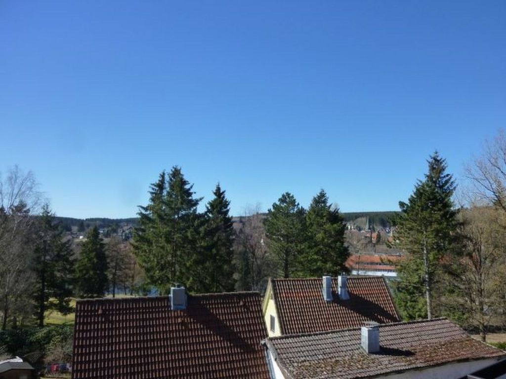 Moderne Ferienwohnung mit Balkon