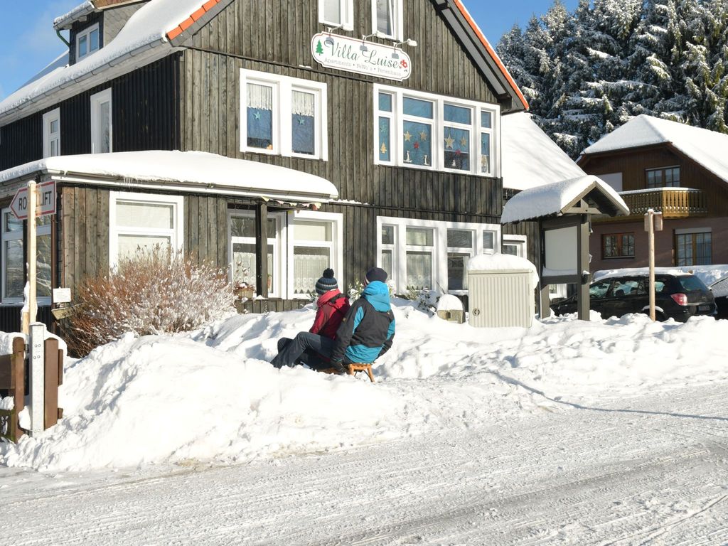 mit Garten und Spielplatznutzung