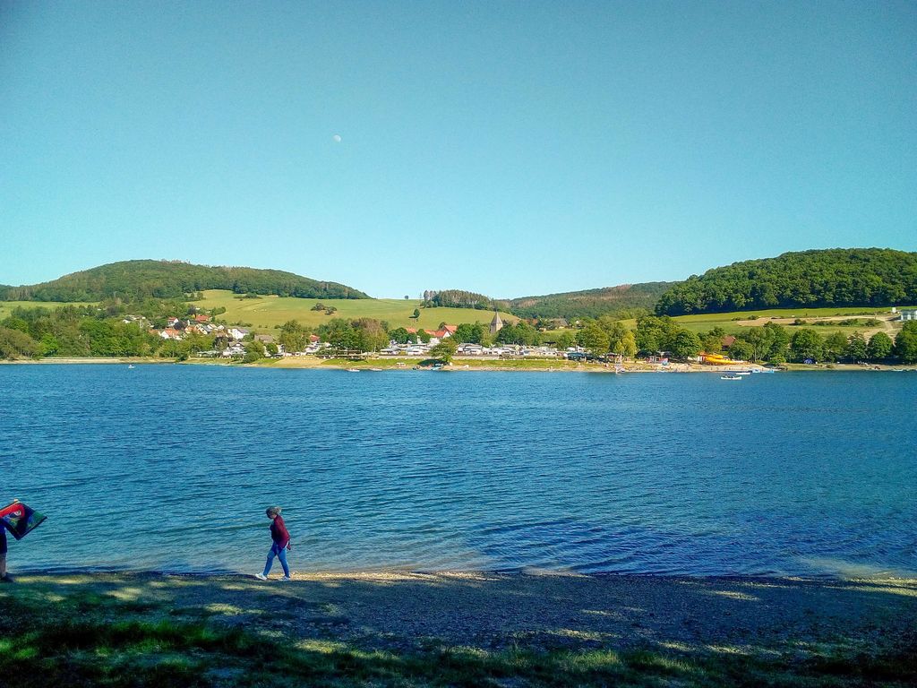 Neles Kate am Diemelsee