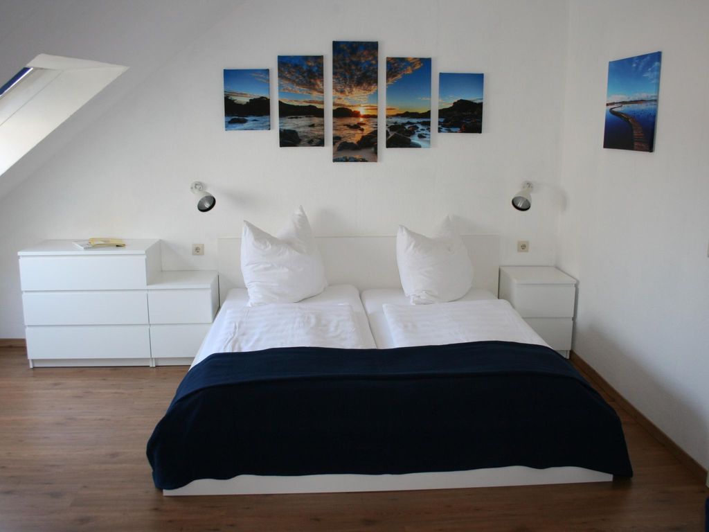 Komplett renovierte, helle Ferienwohnung