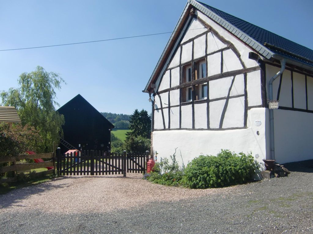 Little Stonehouse