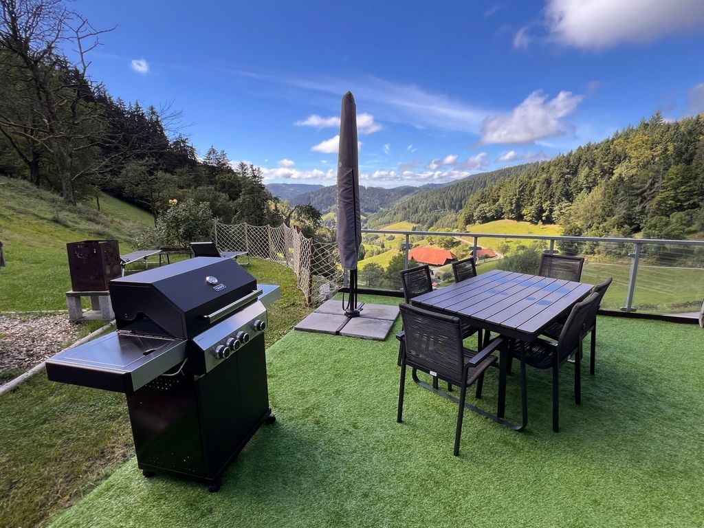 FeWo mit Whirlpool und Fass-Sauna im Schwarzwald