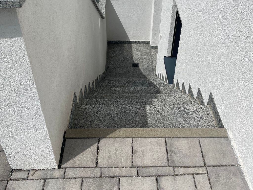 in ruhiger Lage in Seenähe