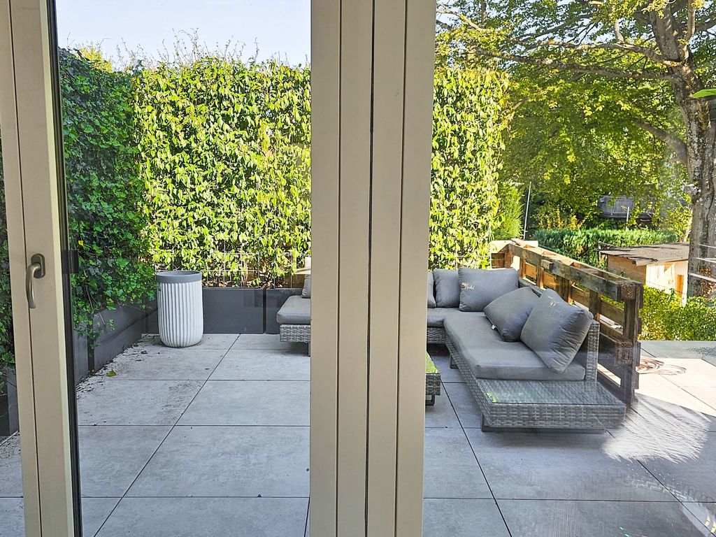 Luxus Neubau 65m2 City Wohnung - r