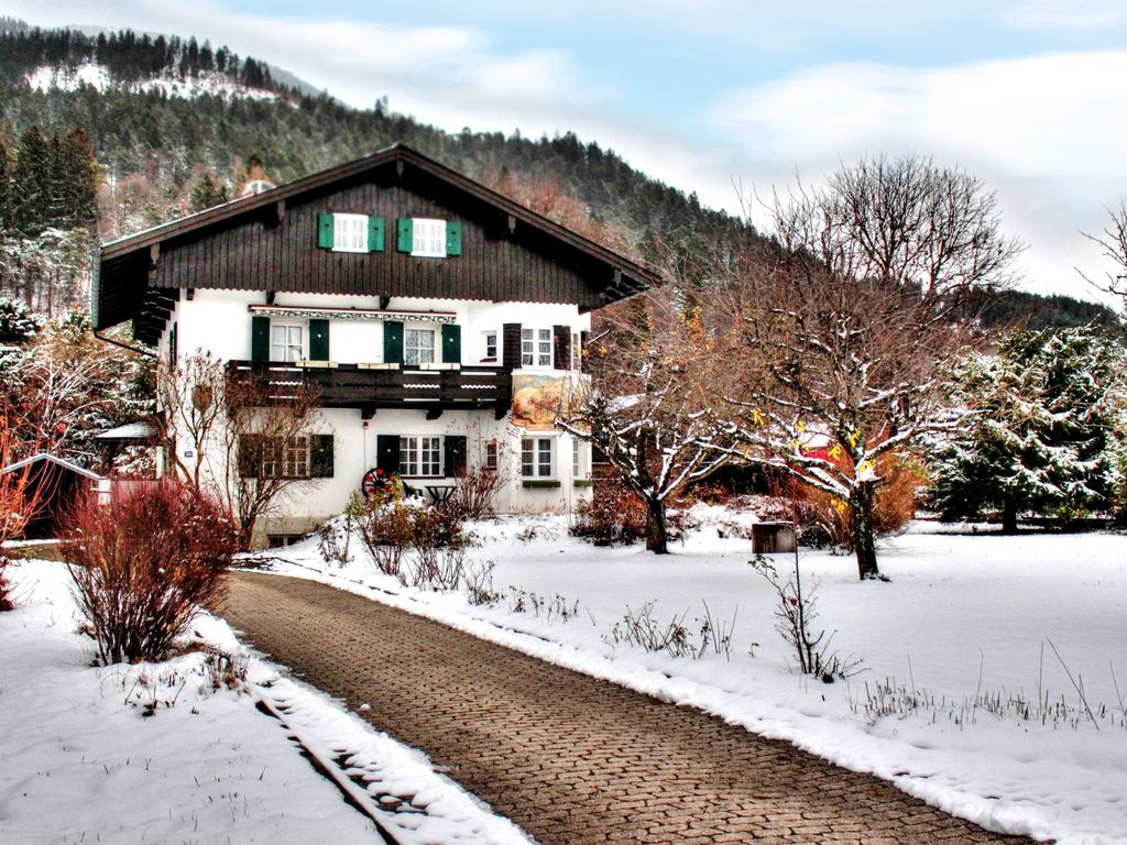 in Garmisch mit Terrasse