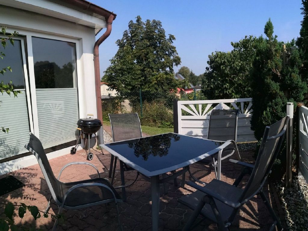 Modern ausgestattetes Ferienhaus mit Terrasse