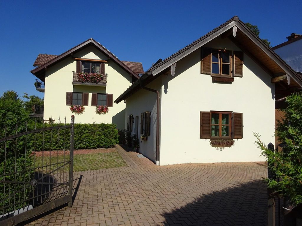 Appartement mit Terrasse