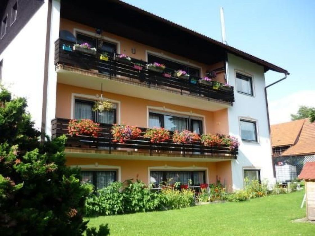 Moderne Ferienwohnung mit Gartennutzung