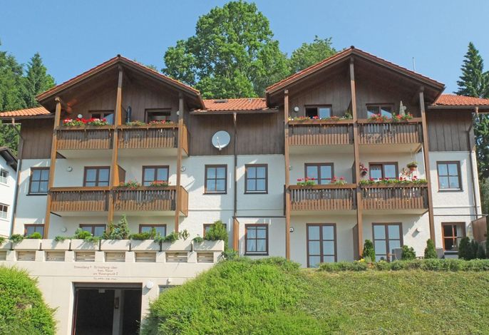 mit Balkon und schöner Fernsicht