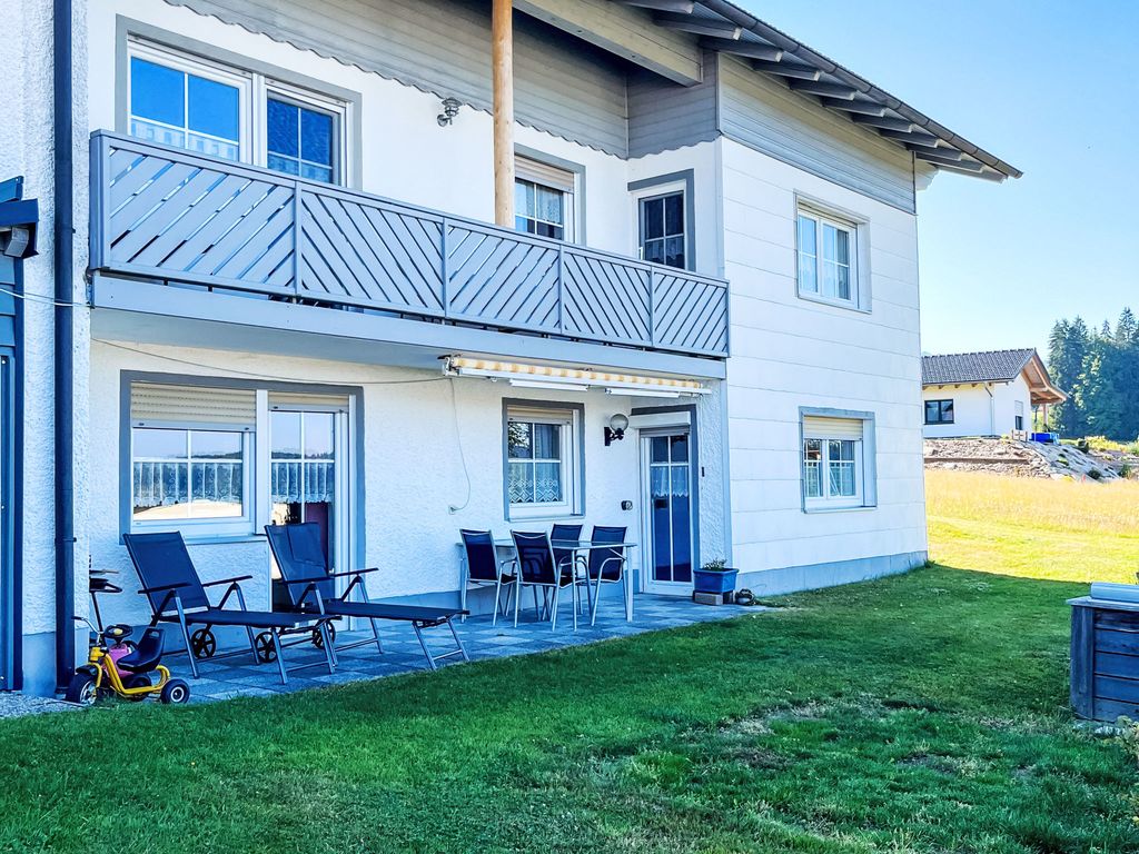 in Ludwigsreut mit Grill und Garten