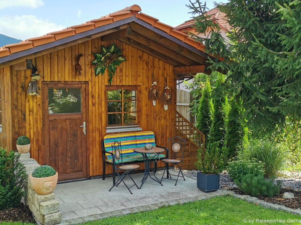 Komfortable Ferienwohnung mit Garten und Grill