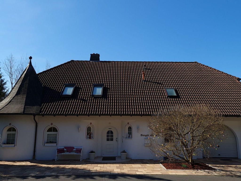 Maisonette-Wohnung mit überdachter Lounge-Terrasse