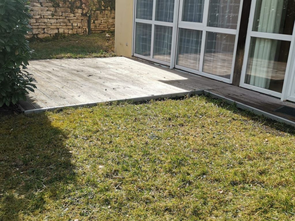 Haus Talblick, am Waldrand