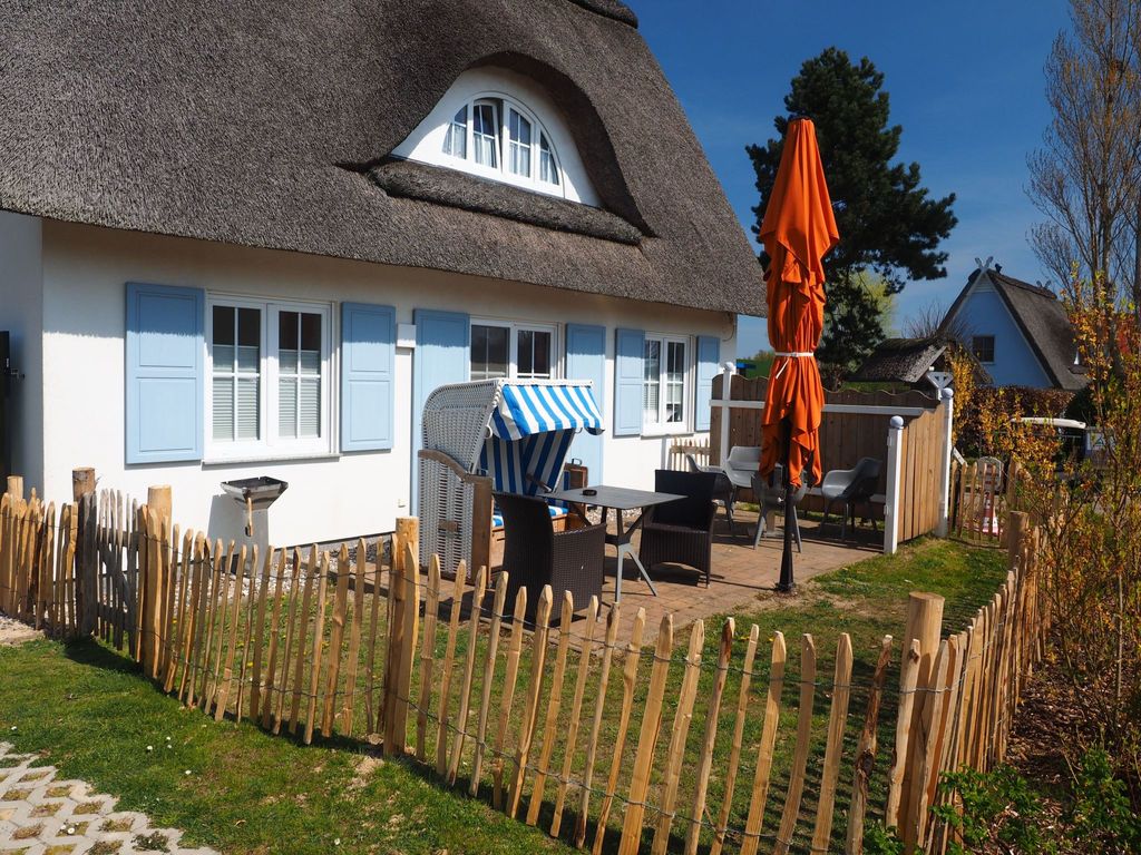 in Hohenkirchen mit Garten