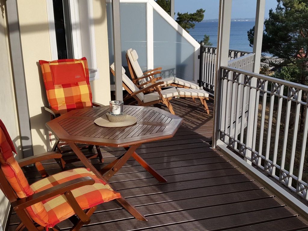 Strandnahe Wohnung mit Großem Balkon und Meerblick