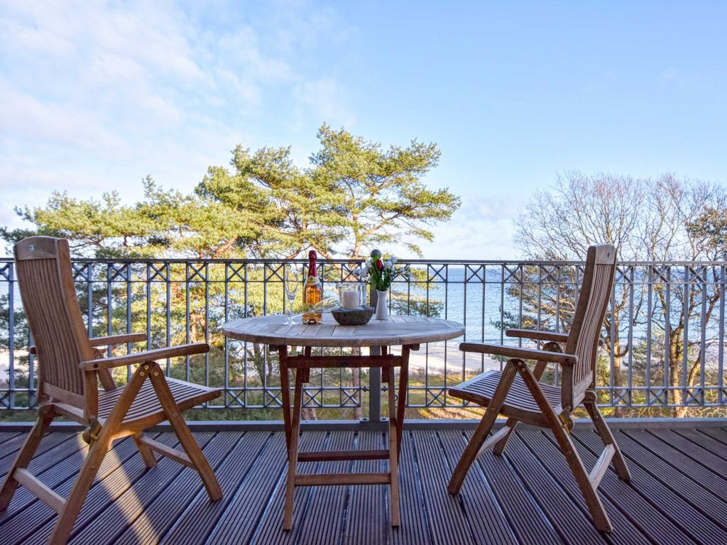 Strandnahe Wohnung mit Großem Balkon und Meerblick