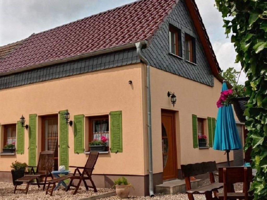 - Uns lütt Hüsung