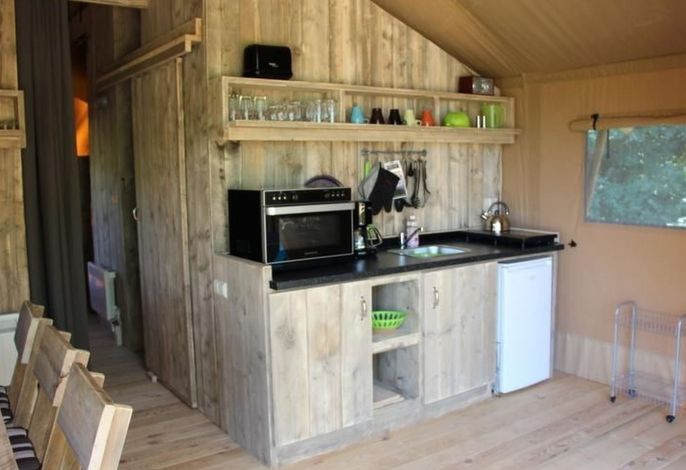 Safarizelt in Hohenlychen mit Garten und Grill .1