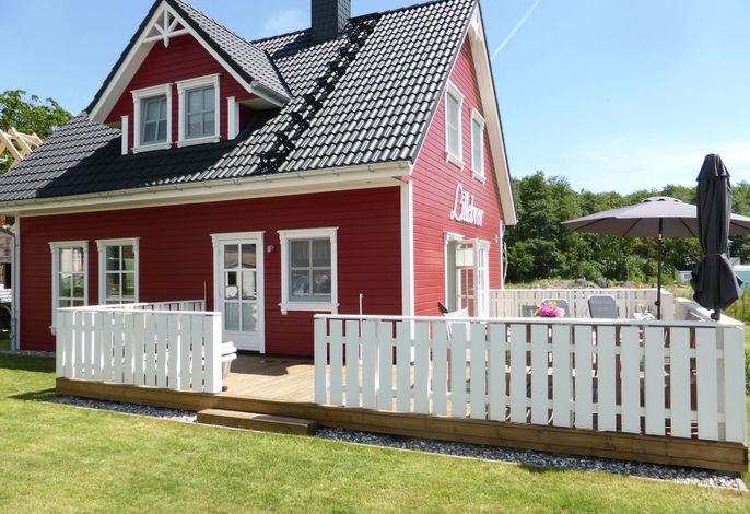 Komfortables Ferienhaus in Breege mit Sauna – Foto 1