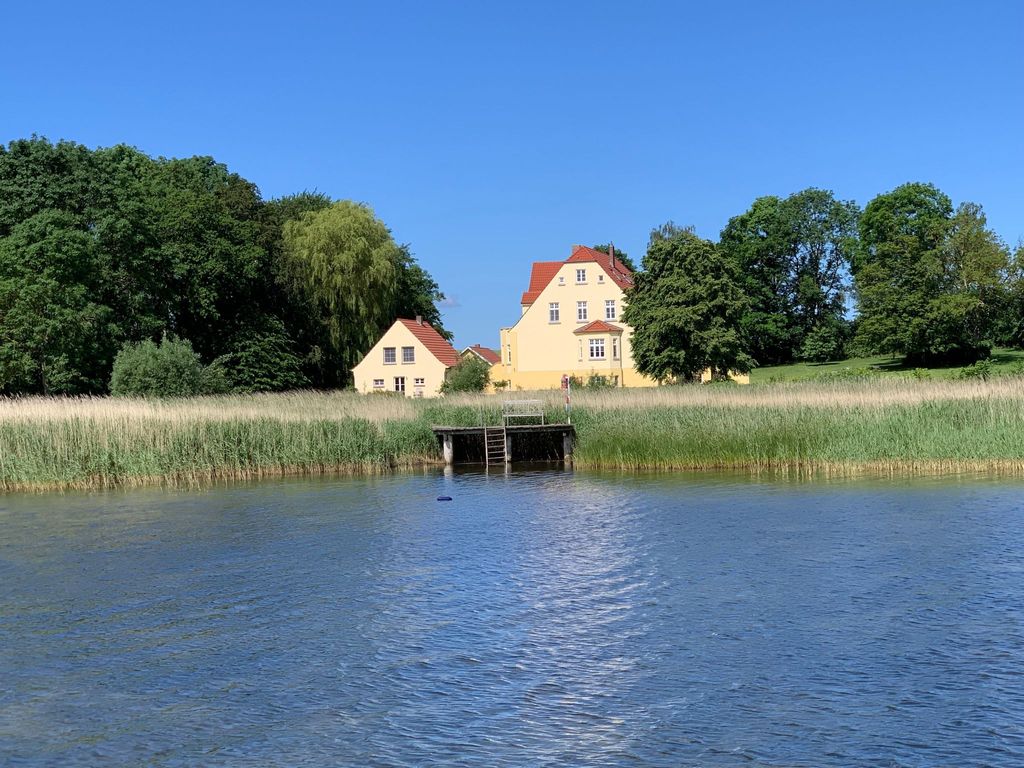 Wohnung im zweiten Obergeschoss des Gutshauses