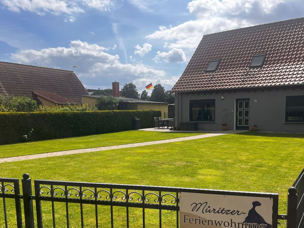 Haus Lotti an der Oktogonkirche