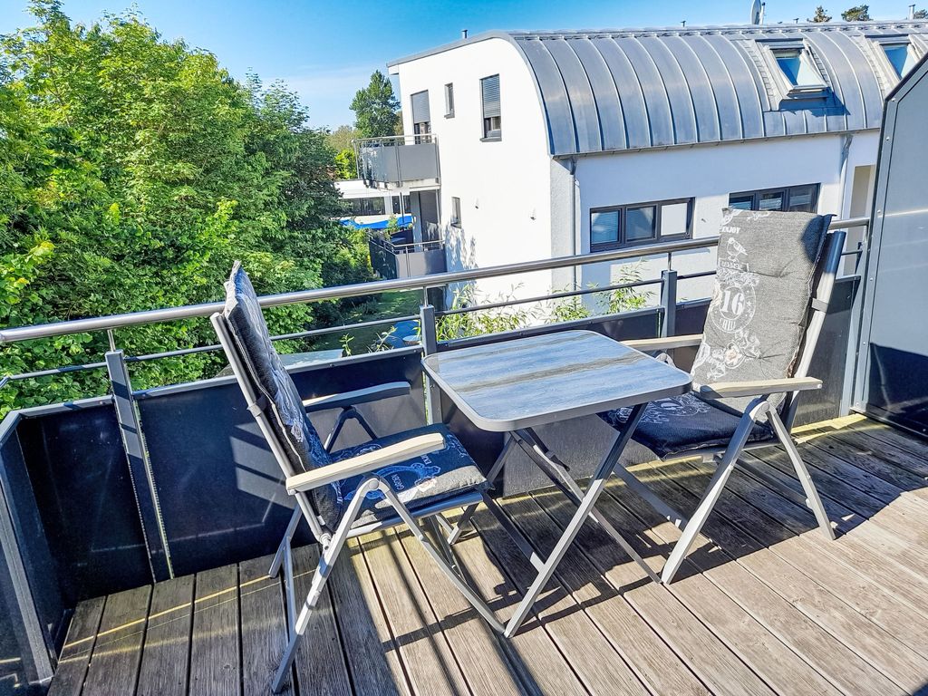 Appartement mit Balkon