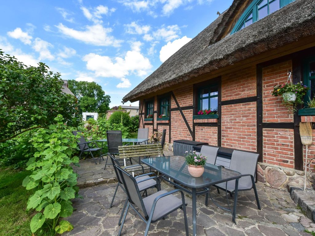 Wohnung in Groß Stresow mit Garten und Terrasse