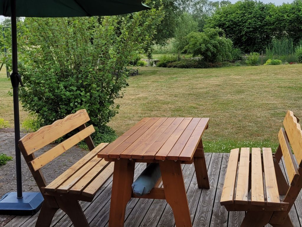 mit Terrasse