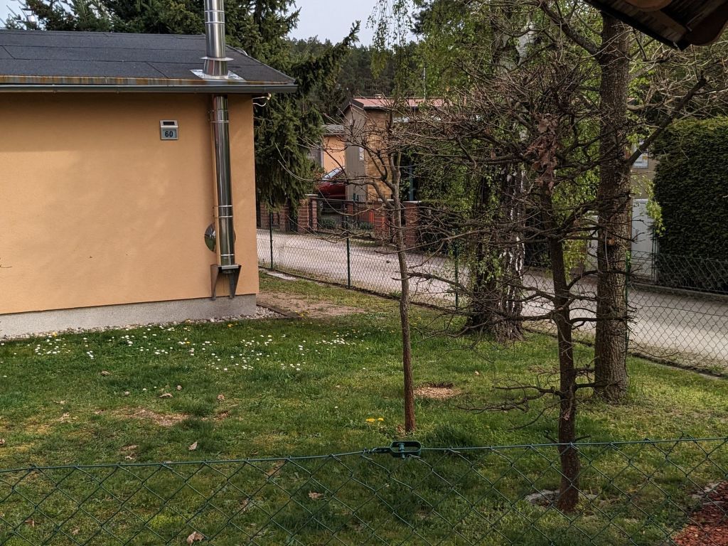 mit Garten, Grill und Terrasse