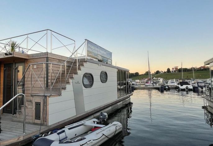 Hausboot mit Sauna